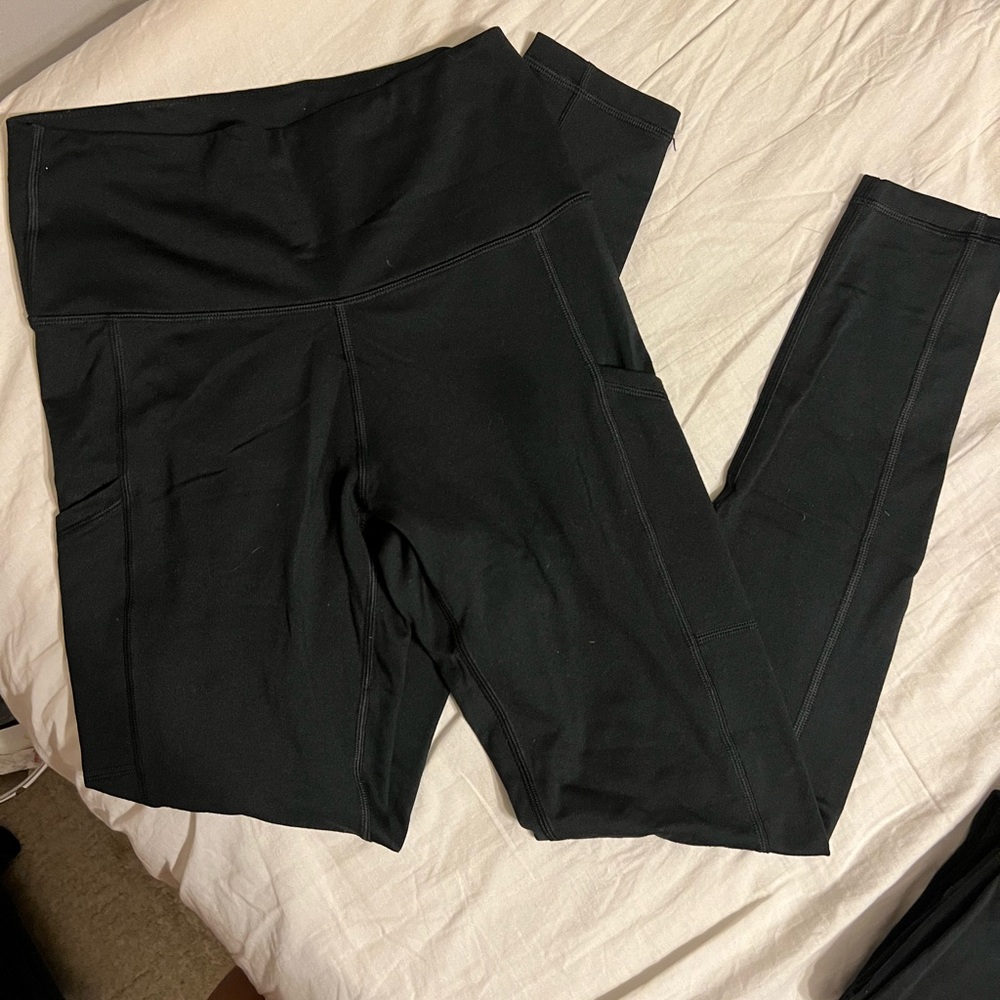 Aerie Black Chill Play Move Leggings
